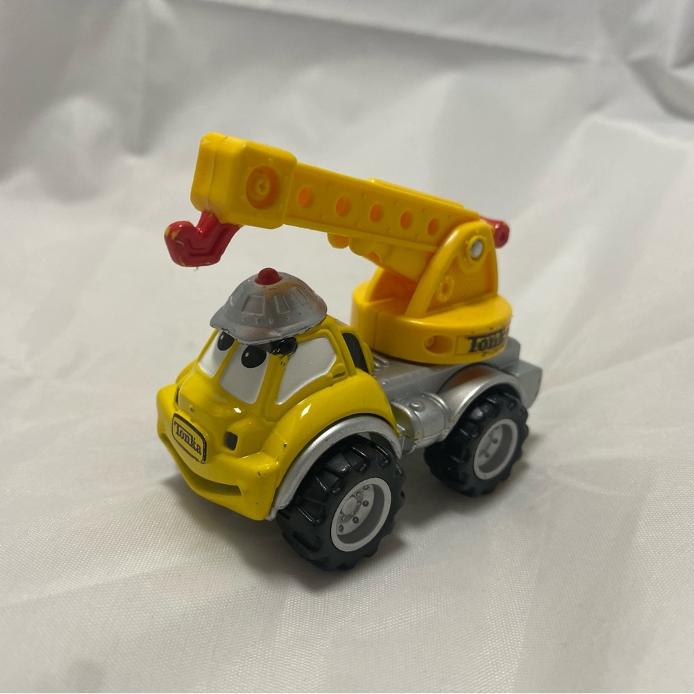 Maisto Tonka Lil' Chuck and Friends Truck crane (Hasbro, Die-Cast) 2001